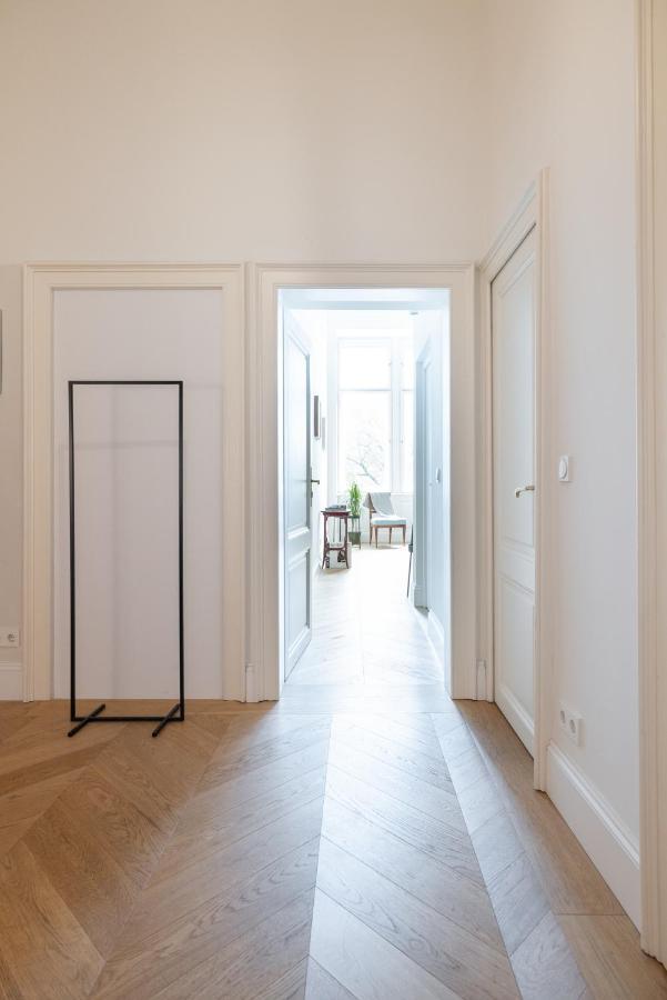 Stunning Apartment In City Center Bécs Kültér fotó